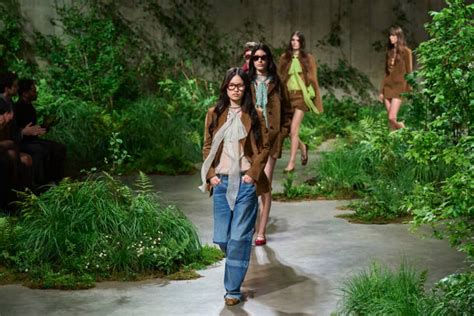 Gucci’s Cruise 2025 Show Is an Homage to Their Early Days